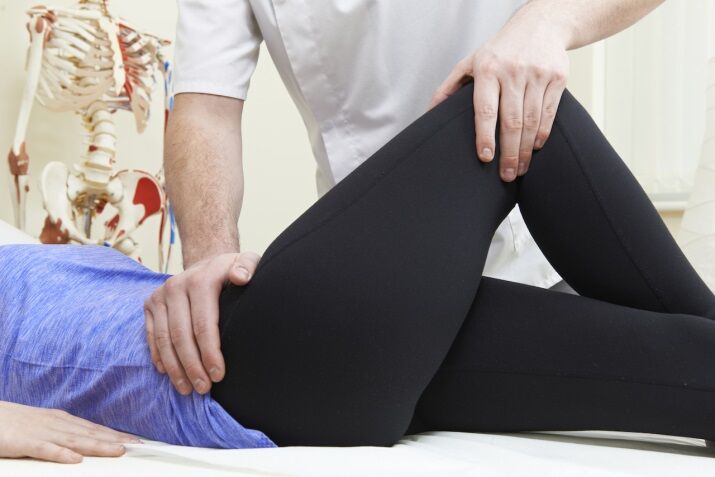 male-chiropractor-treating-a-female-patient